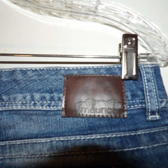 Maurices Low Rise Boot Cut Jeans Sz 11/12 Reg - Picture 6 of 7